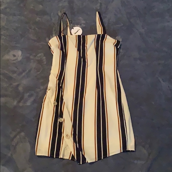 Cute casual dress - Picture 1 of 1